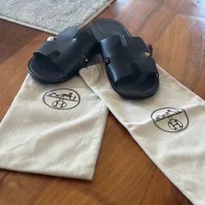 Hermes | Shoes | 0 Authentic Mens Hermes Slides Size 42  display picture 2
